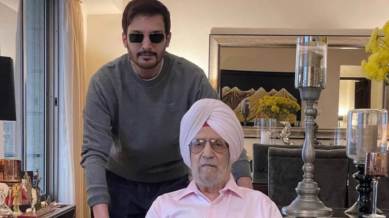 Jimmy Shergill mourning the loss of his father, Satyajit Singh Shergill, on October 11, 2025.